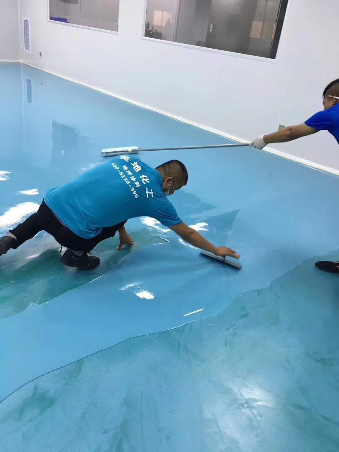 環氧自流平地坪漆施工的注意事項